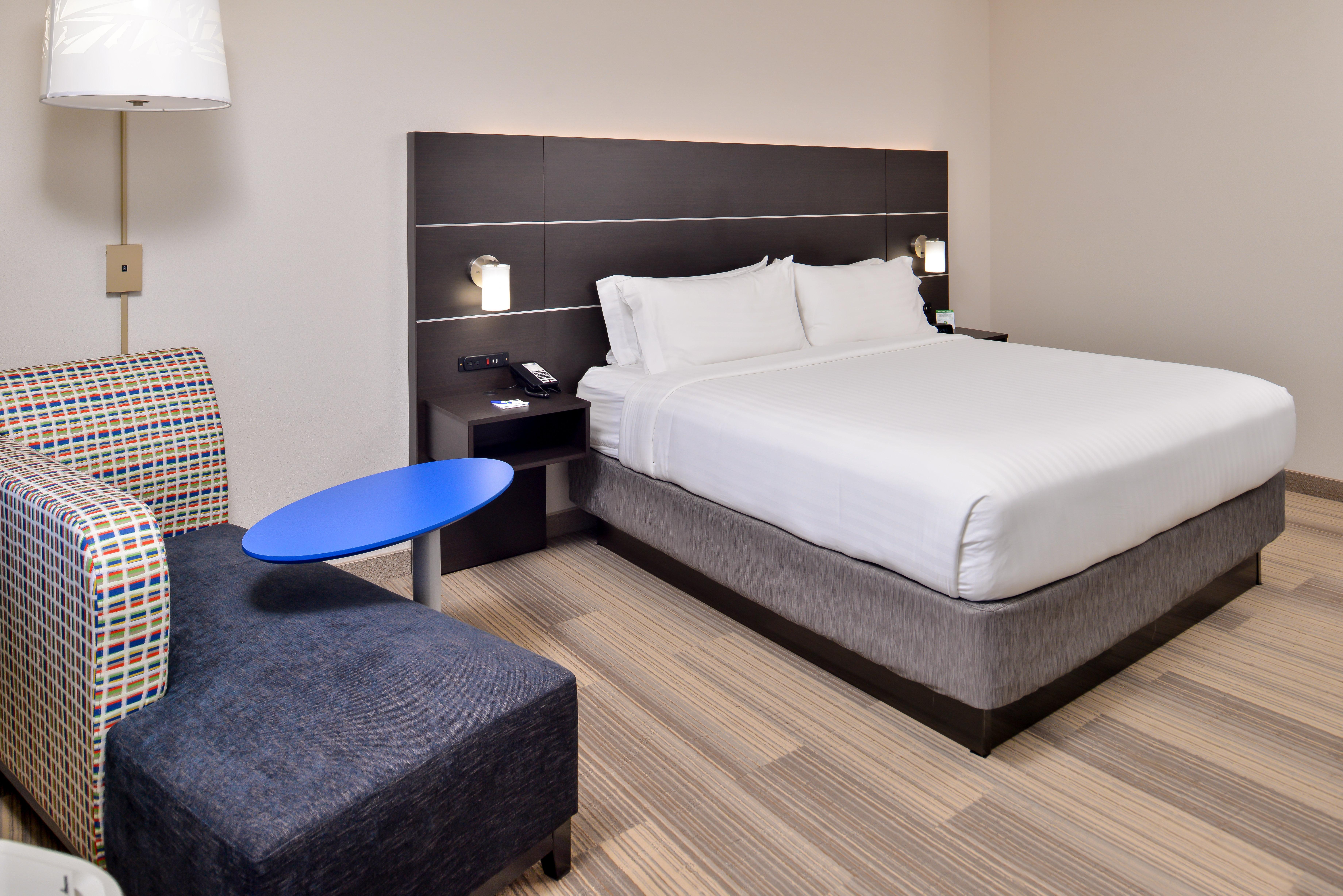 Holiday Inn Express & Suites - Kansas City - Lee'S Summit By Ihg Екстериор снимка